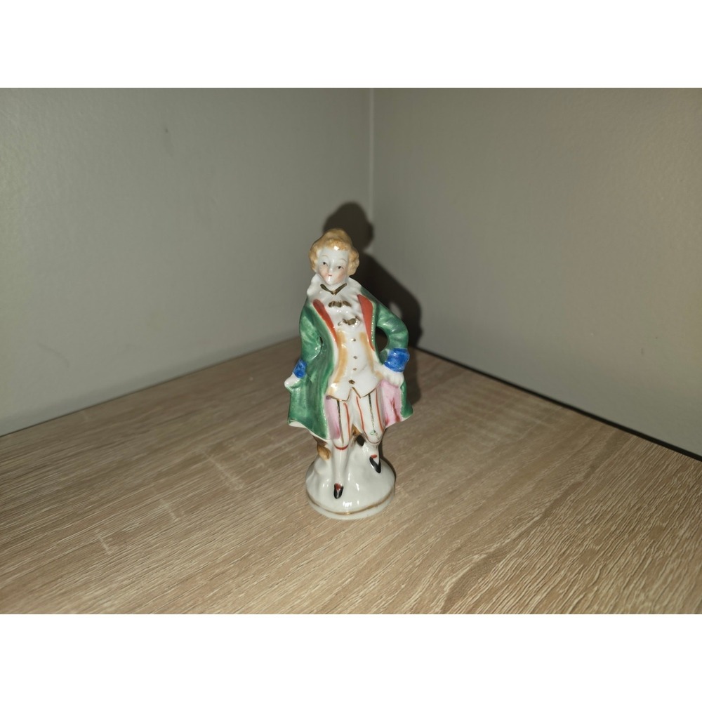 Vintage Made in Occupied Japan Porcelain Colonial Gentleman Figurine Green Coat